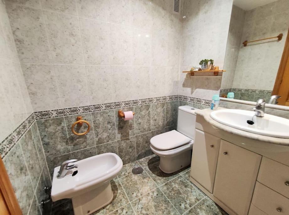 1ª Linea Del Mar 2 Habitaciones 2 Banos, Parking Subterraneo Incluido, Mascotas Кампелло Экстерьер фото